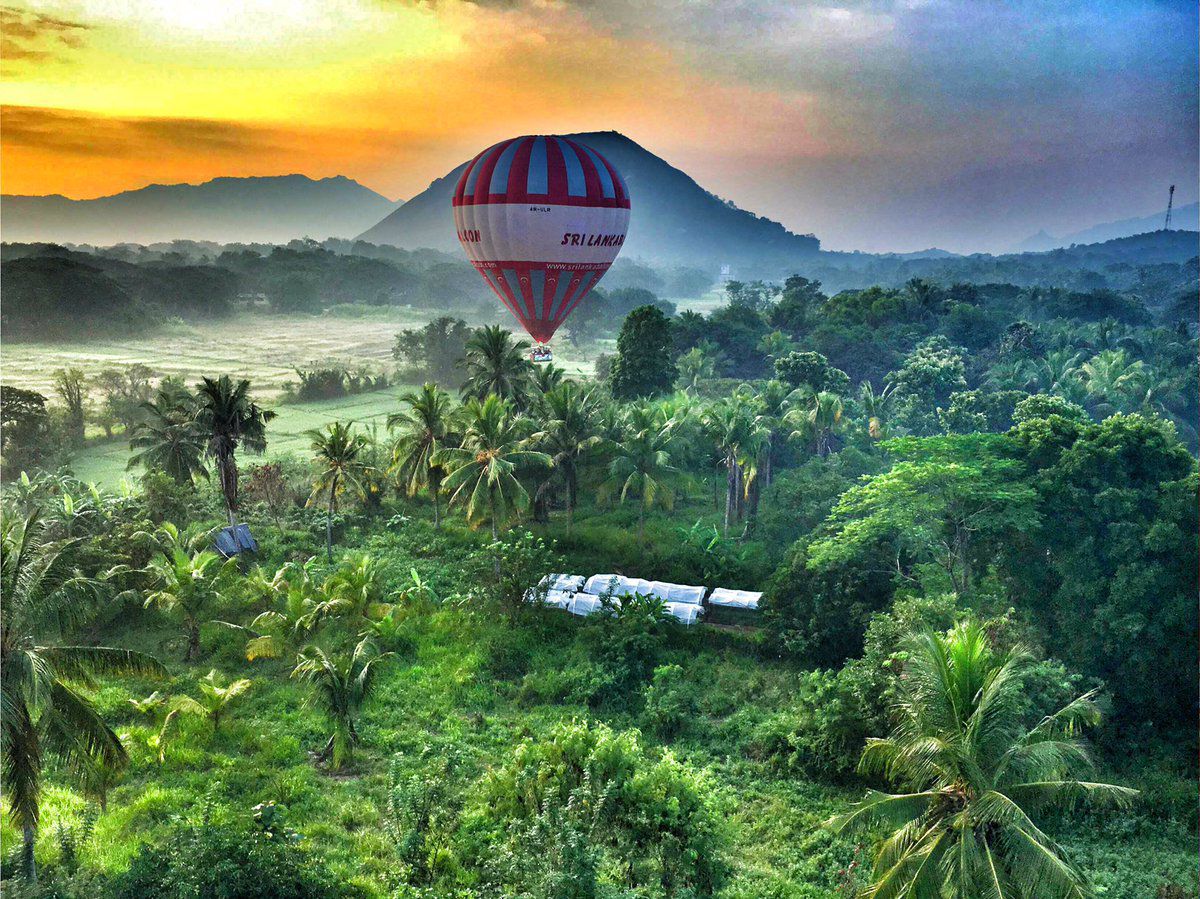 Hot air balloon